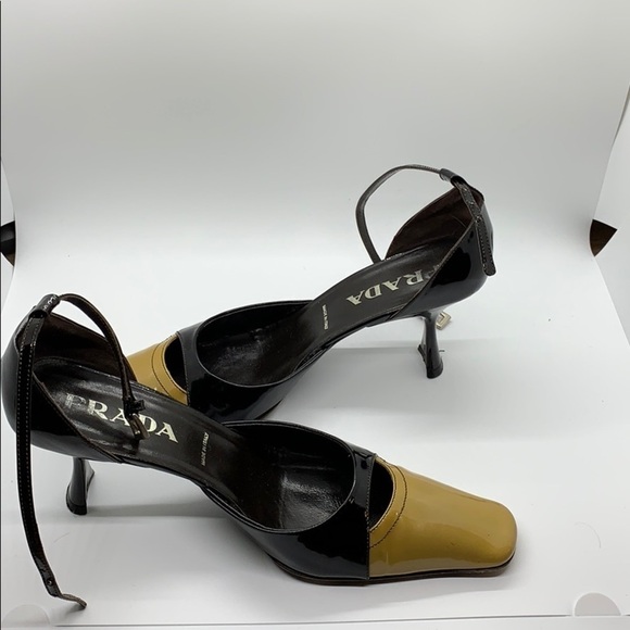 Prada made in Italy patent leather shoes size-37.5 - Picture 3 of 10